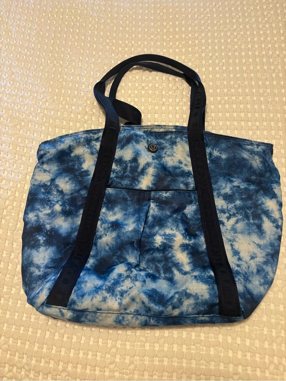 Live Free 20L Tie-Dye Tote Bag
